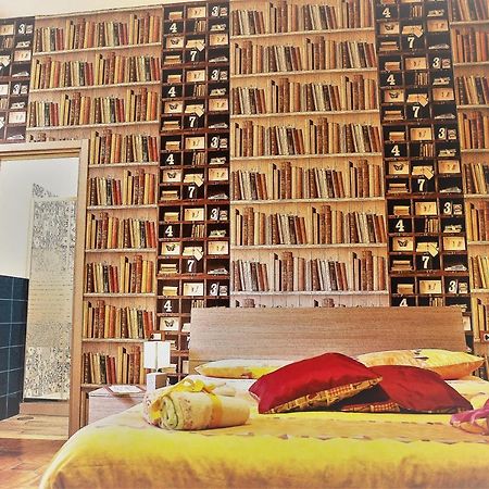 Non Ci Resta Che Napoli Bed & Breakfast Bagian luar foto
