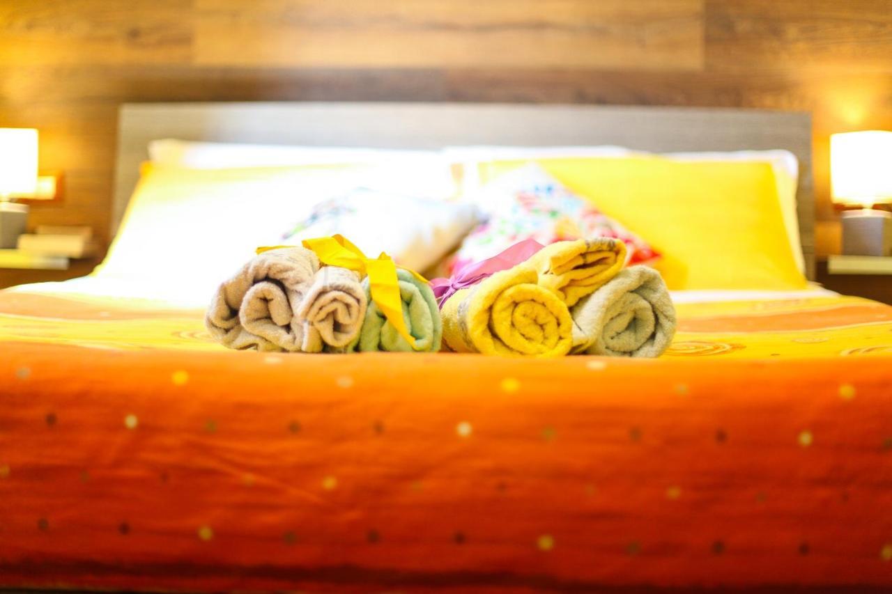 Non Ci Resta Che Napoli Bed & Breakfast Bagian luar foto