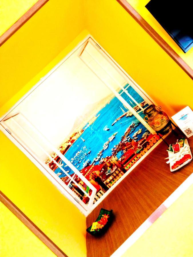Non Ci Resta Che Napoli Bed & Breakfast Bagian luar foto