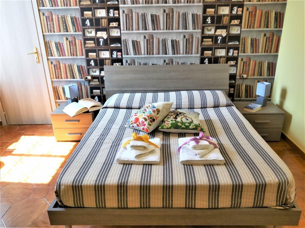 Non Ci Resta Che Napoli Bed & Breakfast Bagian luar foto