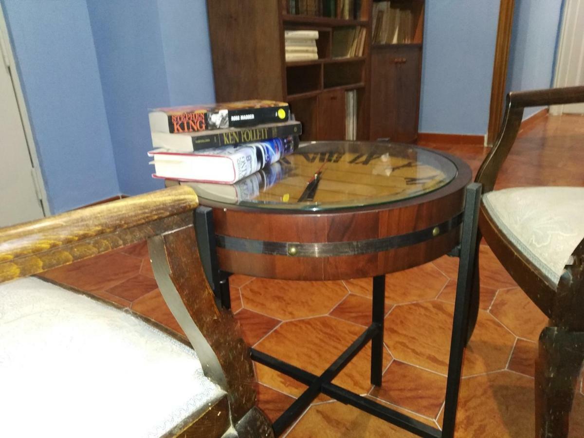 Non Ci Resta Che Napoli Bed & Breakfast Bagian luar foto