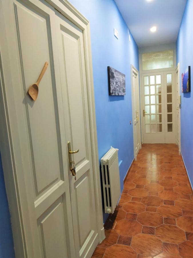 Non Ci Resta Che Napoli Bed & Breakfast Bagian luar foto