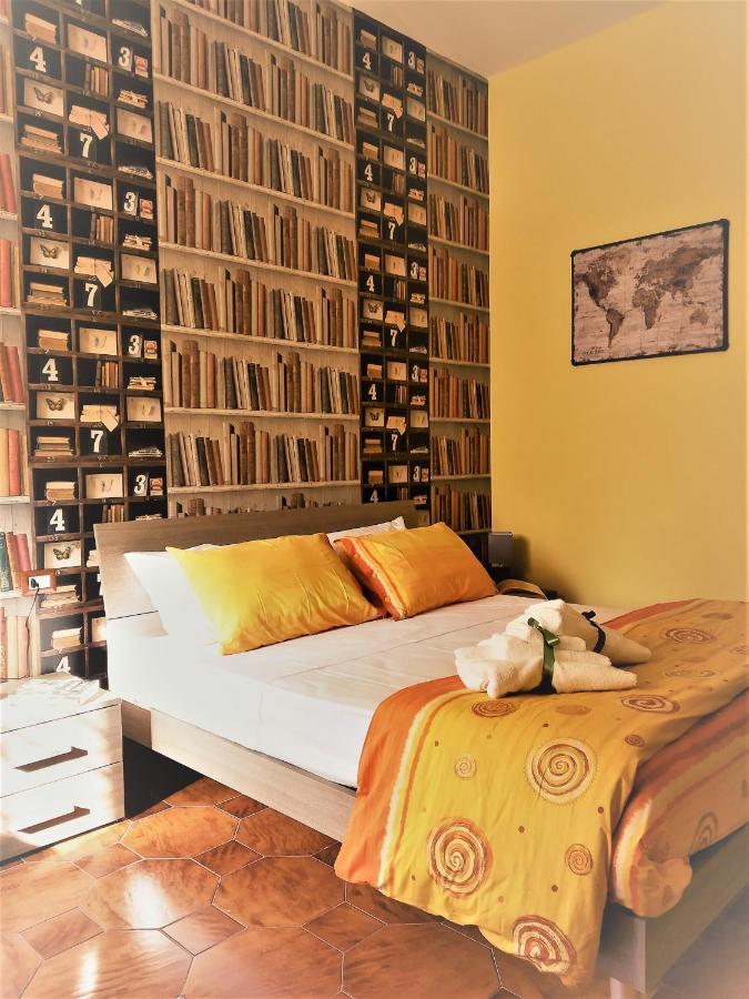 Non Ci Resta Che Napoli Bed & Breakfast Bagian luar foto